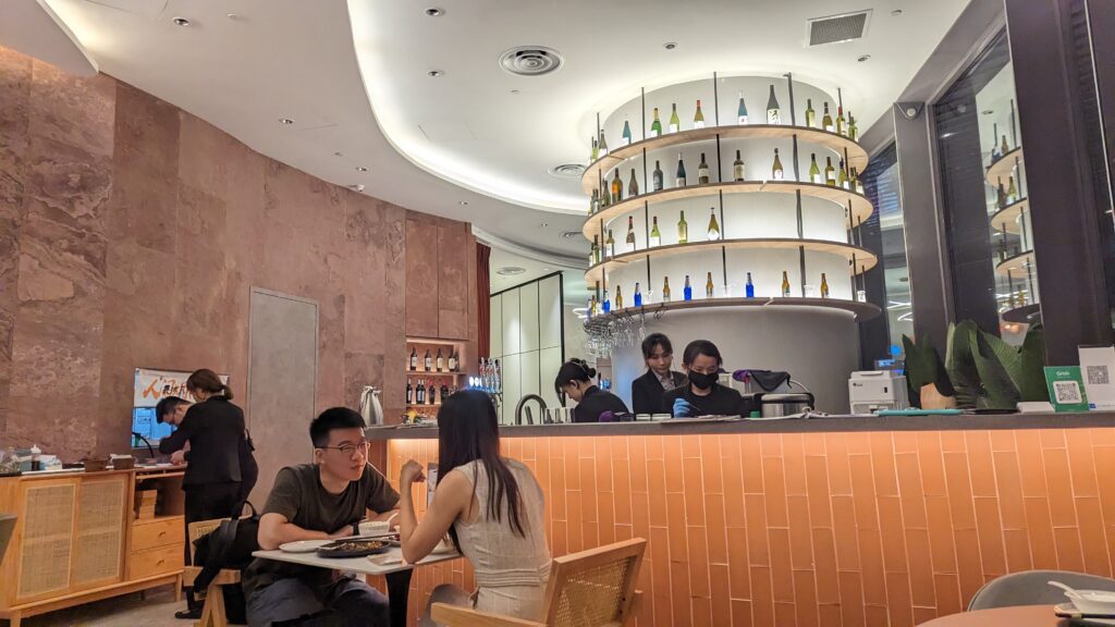 Featured image of Numb Restaurant's dining interior