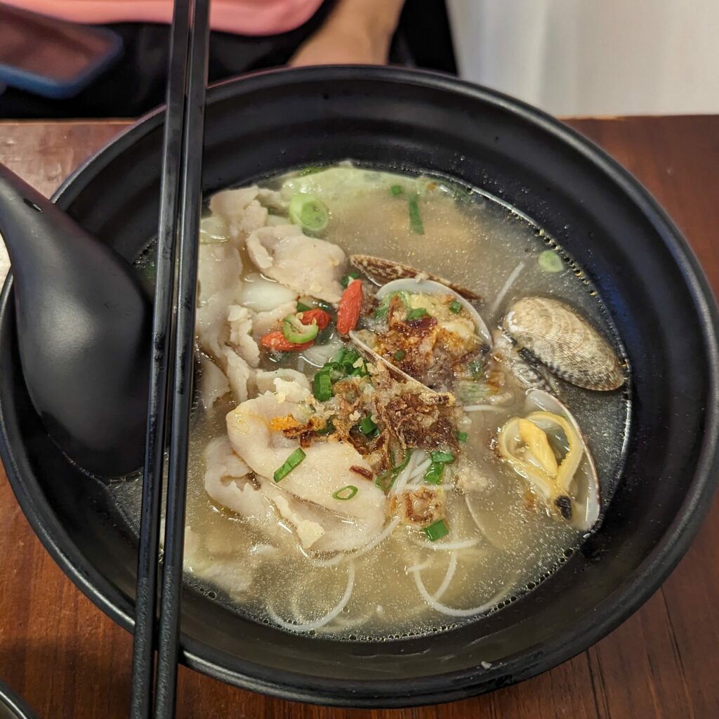 Featured image of Cheeky Beehoon's Cheeky Beehoon Soup