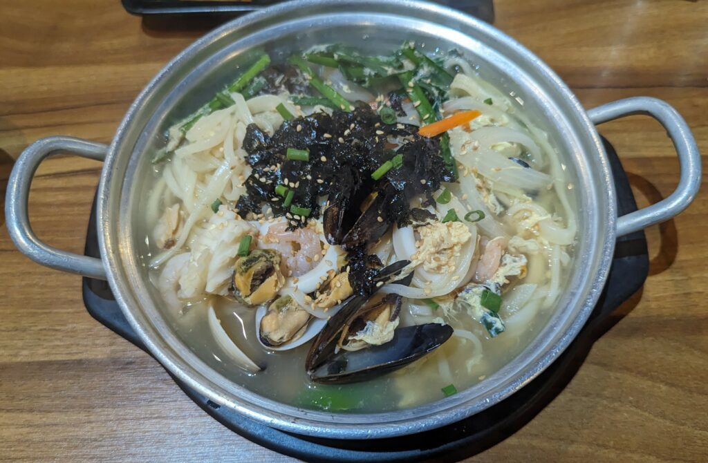 Featured image of Hoodadak Korean Restaurant's Seafood Kalguksu